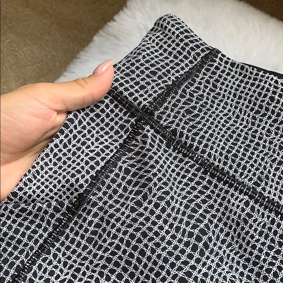 Lululemon leggings - Picture 2 of 6